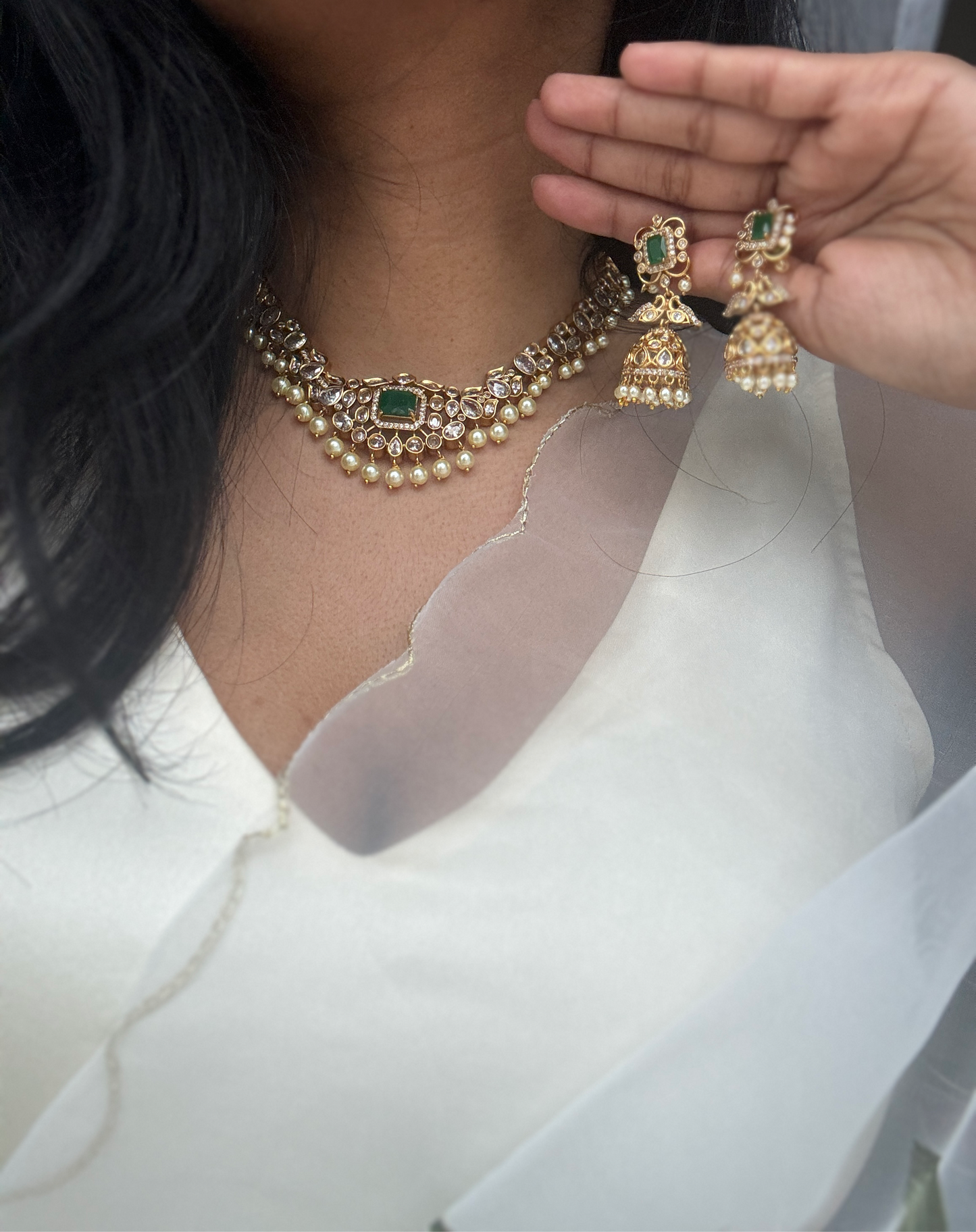 Emerald Kundan Necklace Set